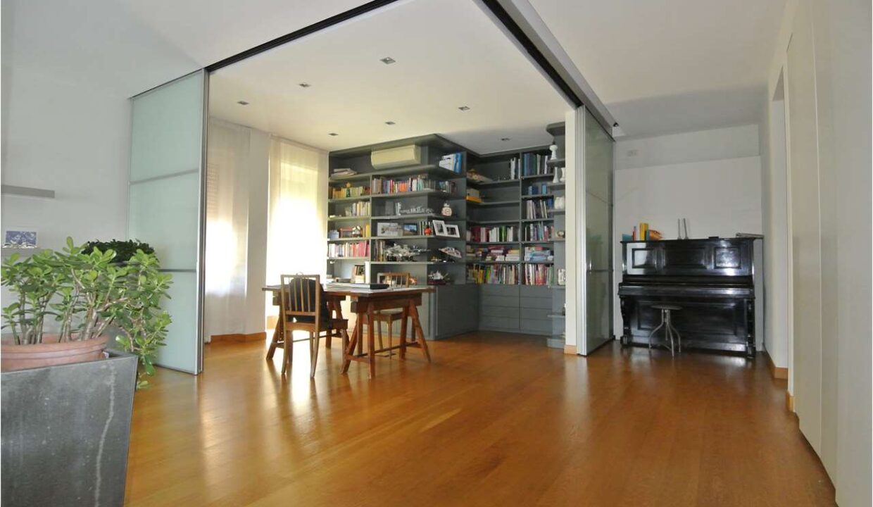 imm_17631-20251016095356-1280-