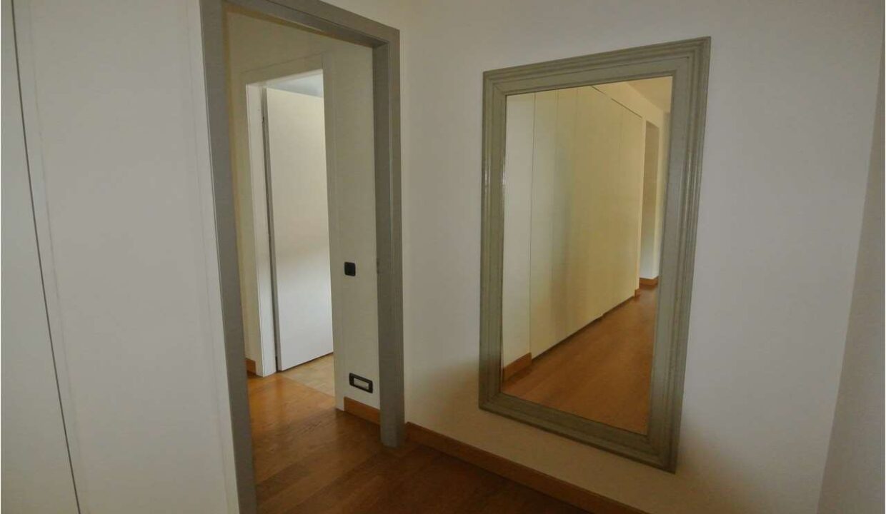 imm_17638-20251016095219-1280-