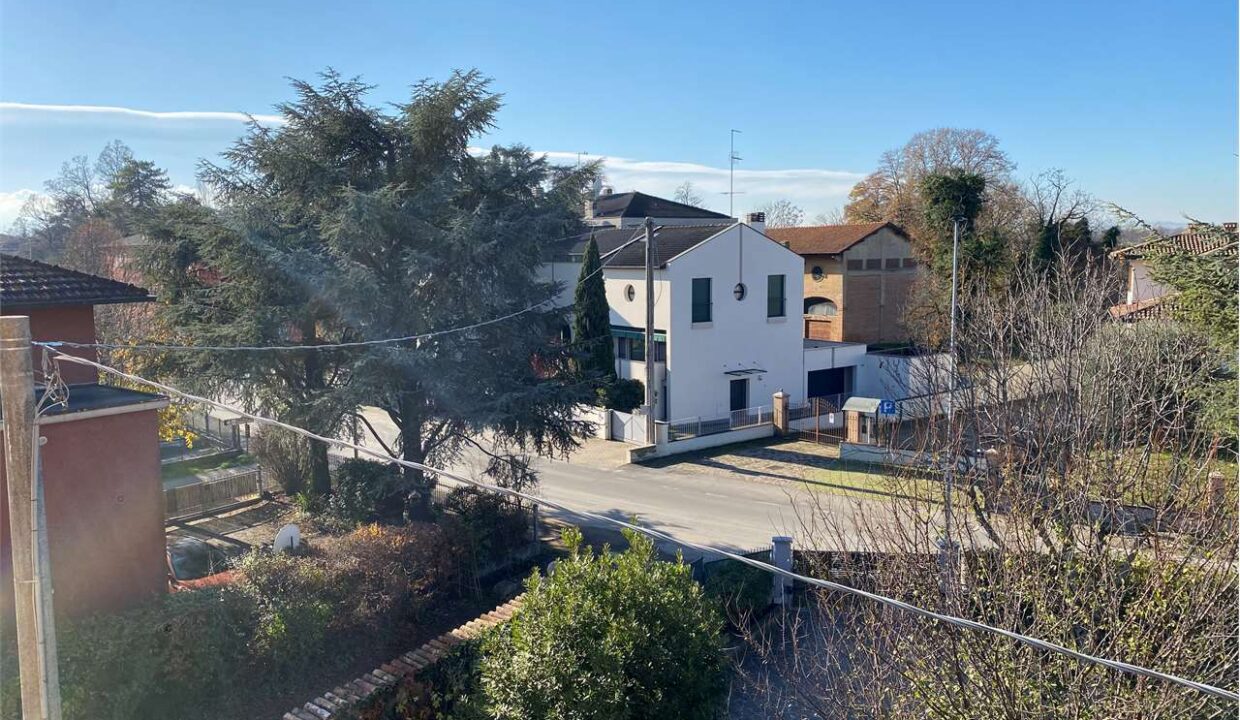 imm_18430-20251128114122-1280-