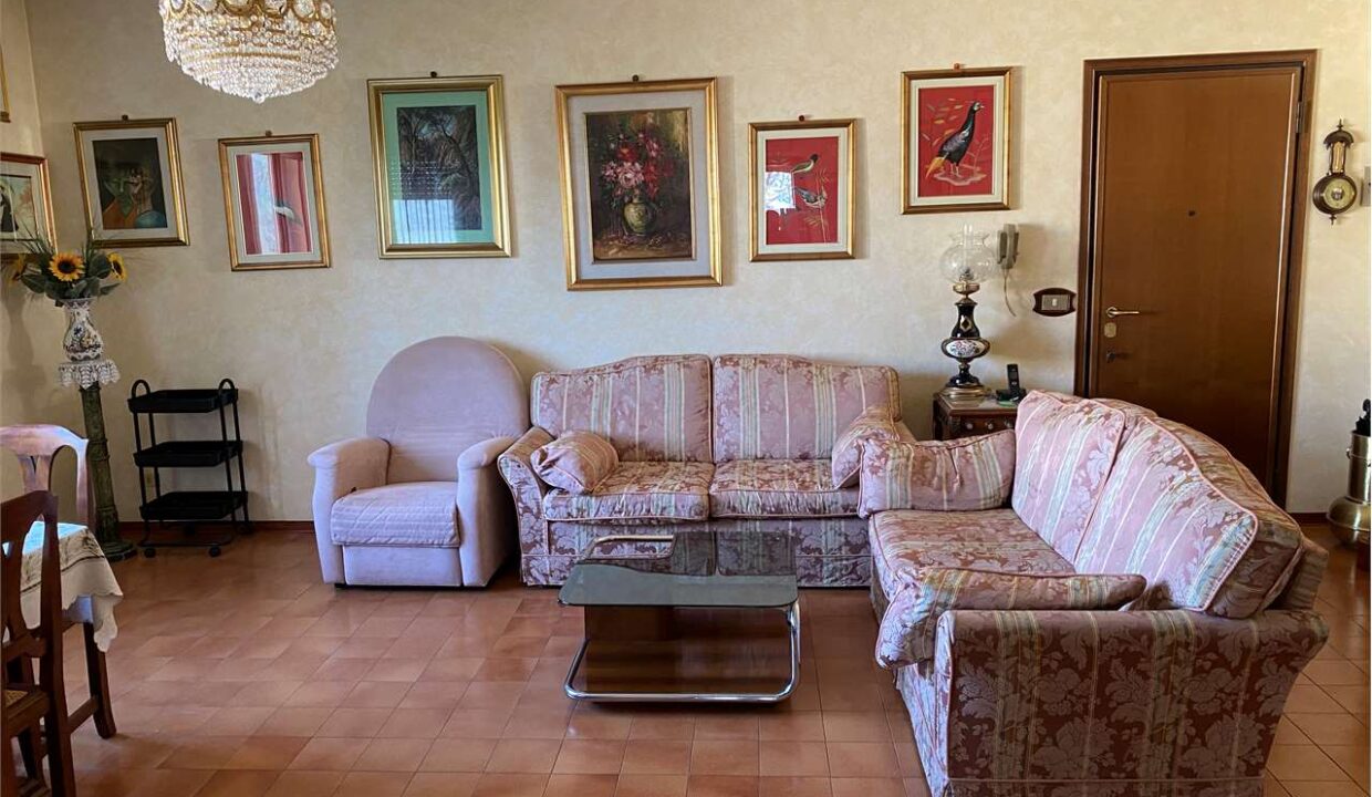 imm_18437-20251128113445-1280-