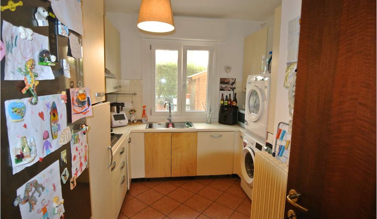 imm_18052-20250925182020-1280-