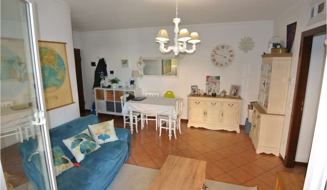 imm_18174-20251009102700-1280-