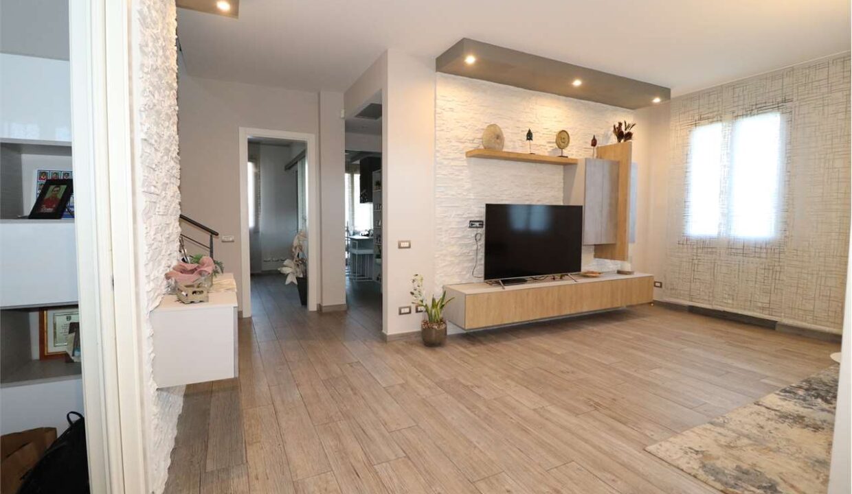 imm_18792-20260216162326-1280-