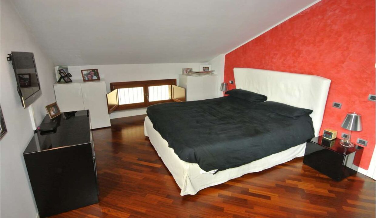 imm_19055-20260327183716-1280-